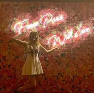 Meet your Posher, Rachel